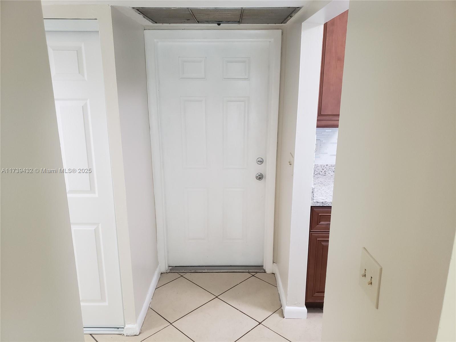1463 Woodpecker St Property Photo 17