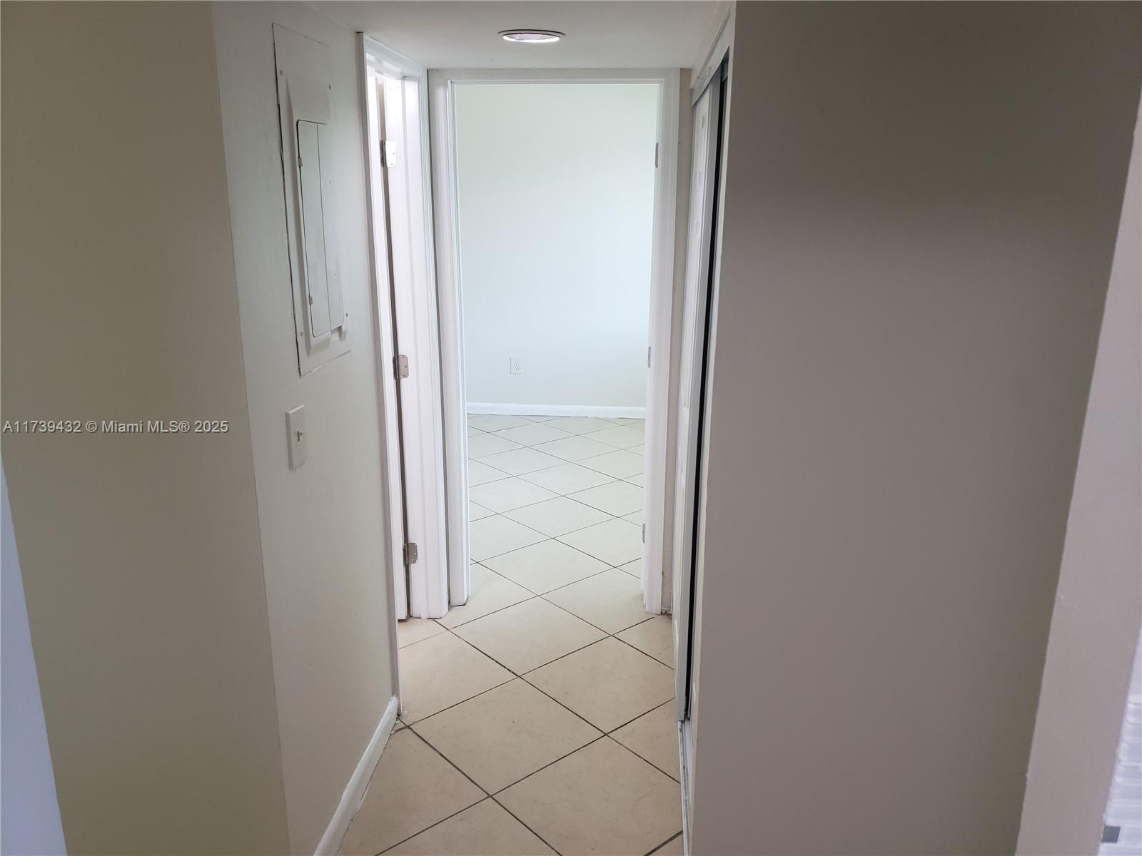 1463 Woodpecker St Property Photo 18