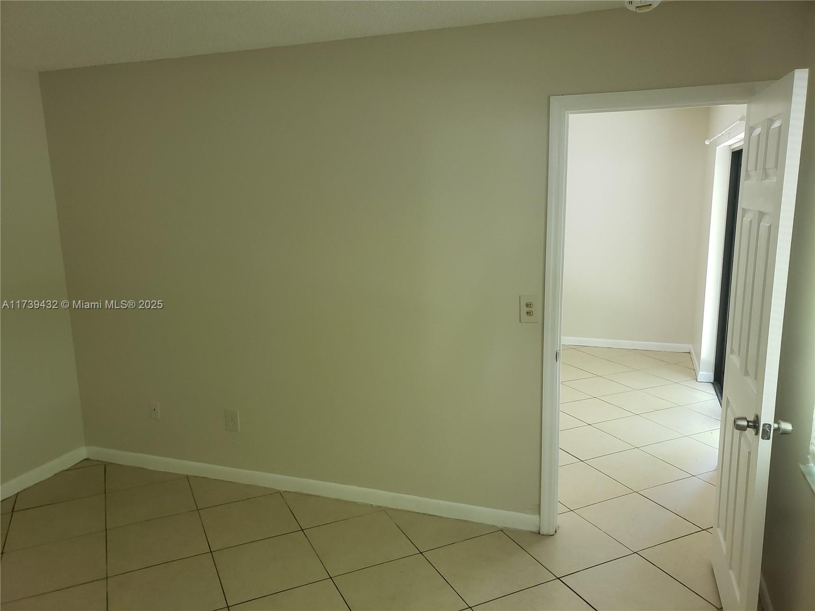 1463 Woodpecker St Property Photo 36