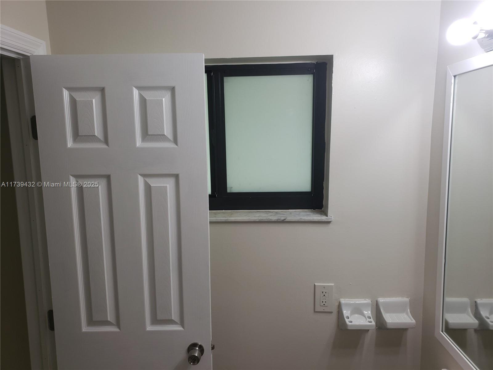 1463 Woodpecker St Property Photo 47