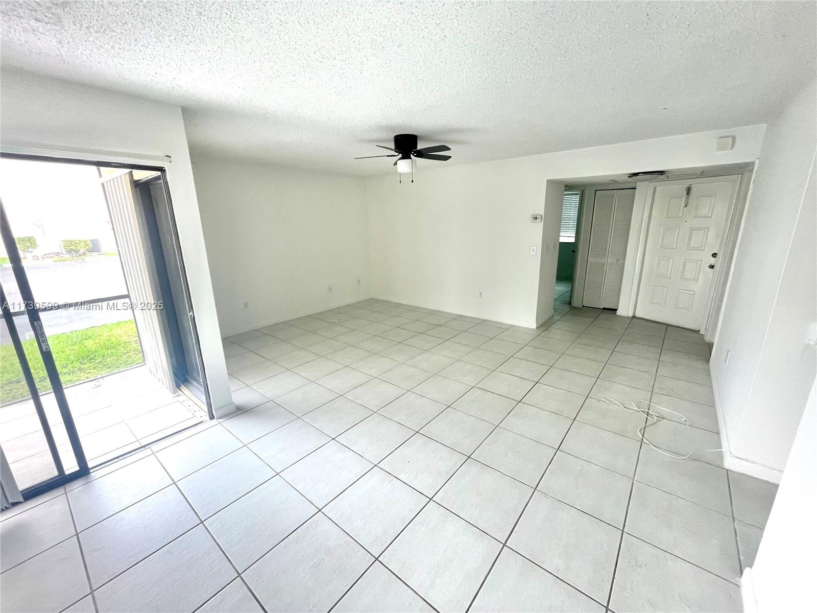 1042 Adams Ave 1042k Property Photo 7