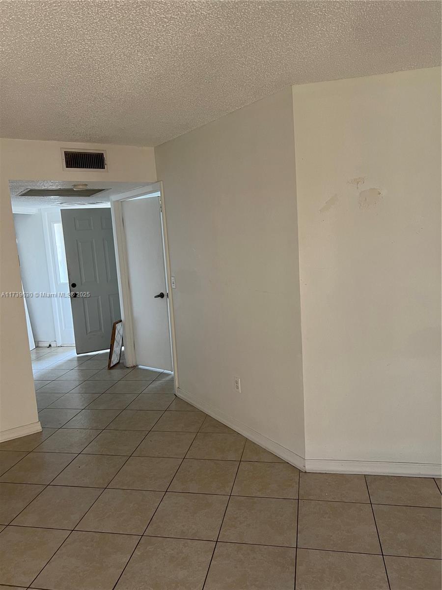 2645 Se 21st Ct 103-d Property Photo 2