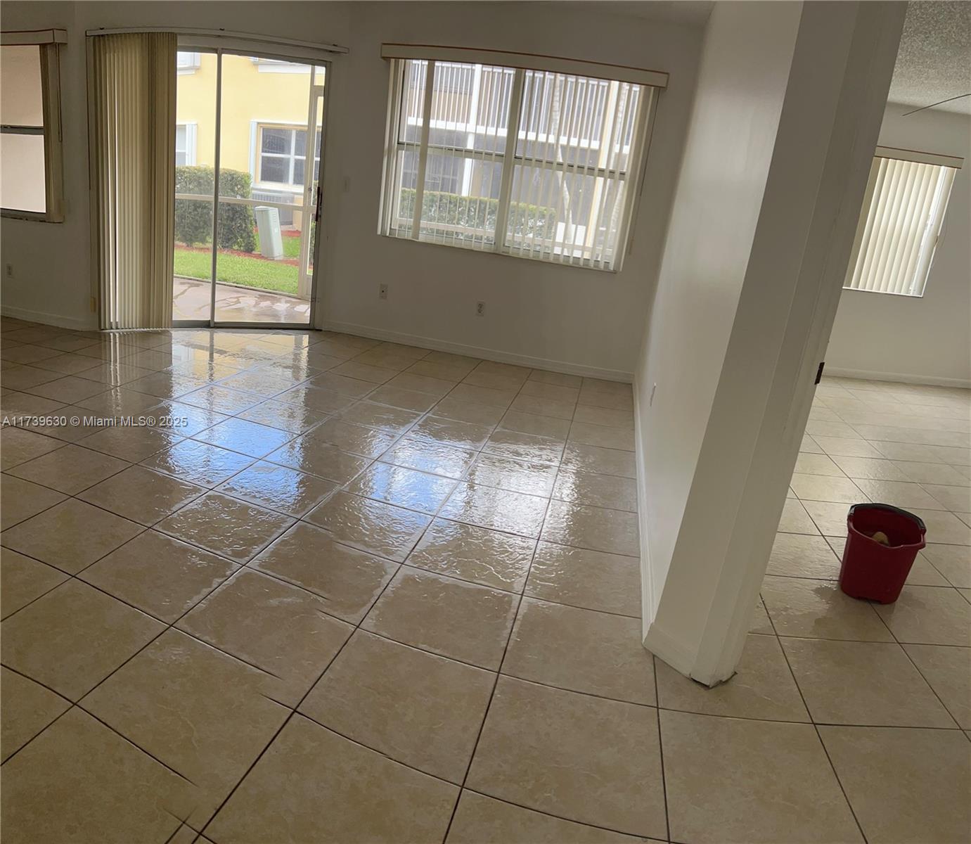 2645 Se 21st Ct 103-d Property Photo 16