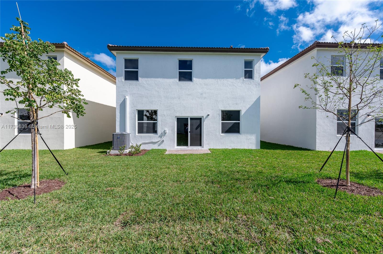 2528 Se 26 Ter Property Photo 5