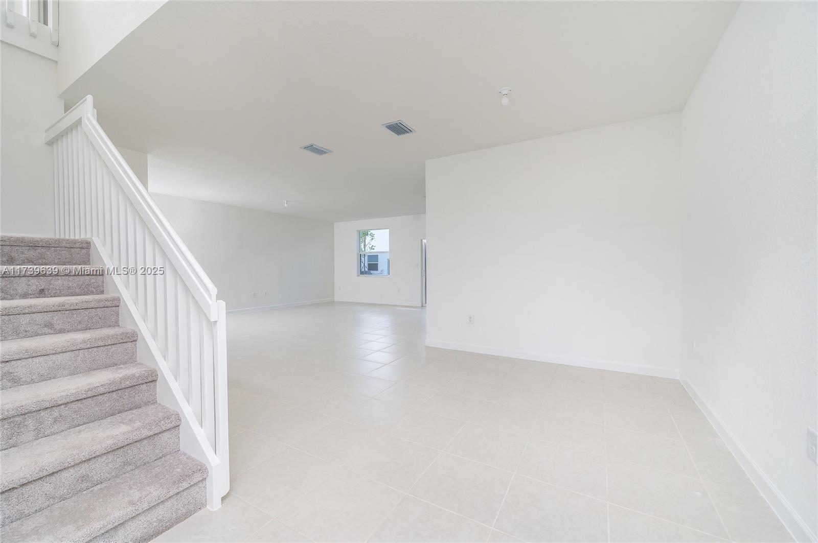 2528 Se 26 Ter Property Photo 15