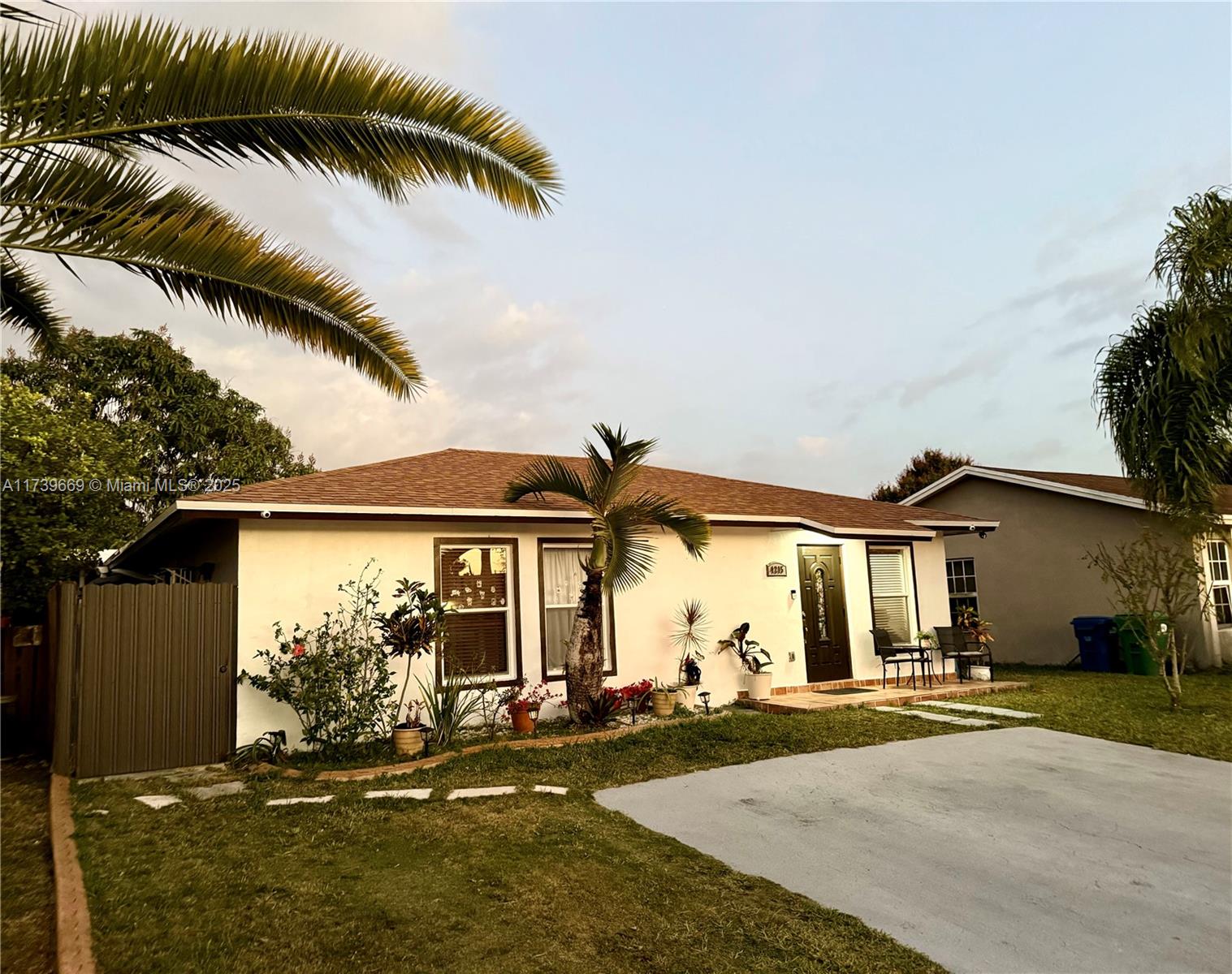 4215 Sw 138th Ct 4215 Property Photo 8