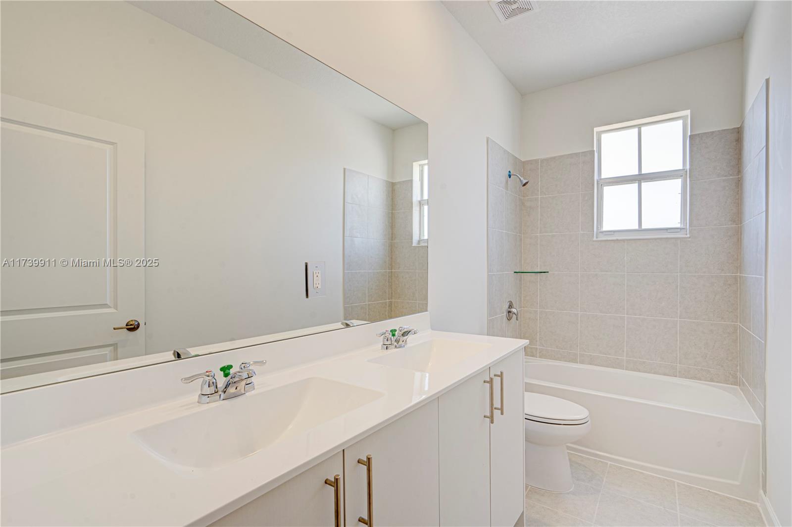 2497 Se 26 Ln 0 Property Photo 10