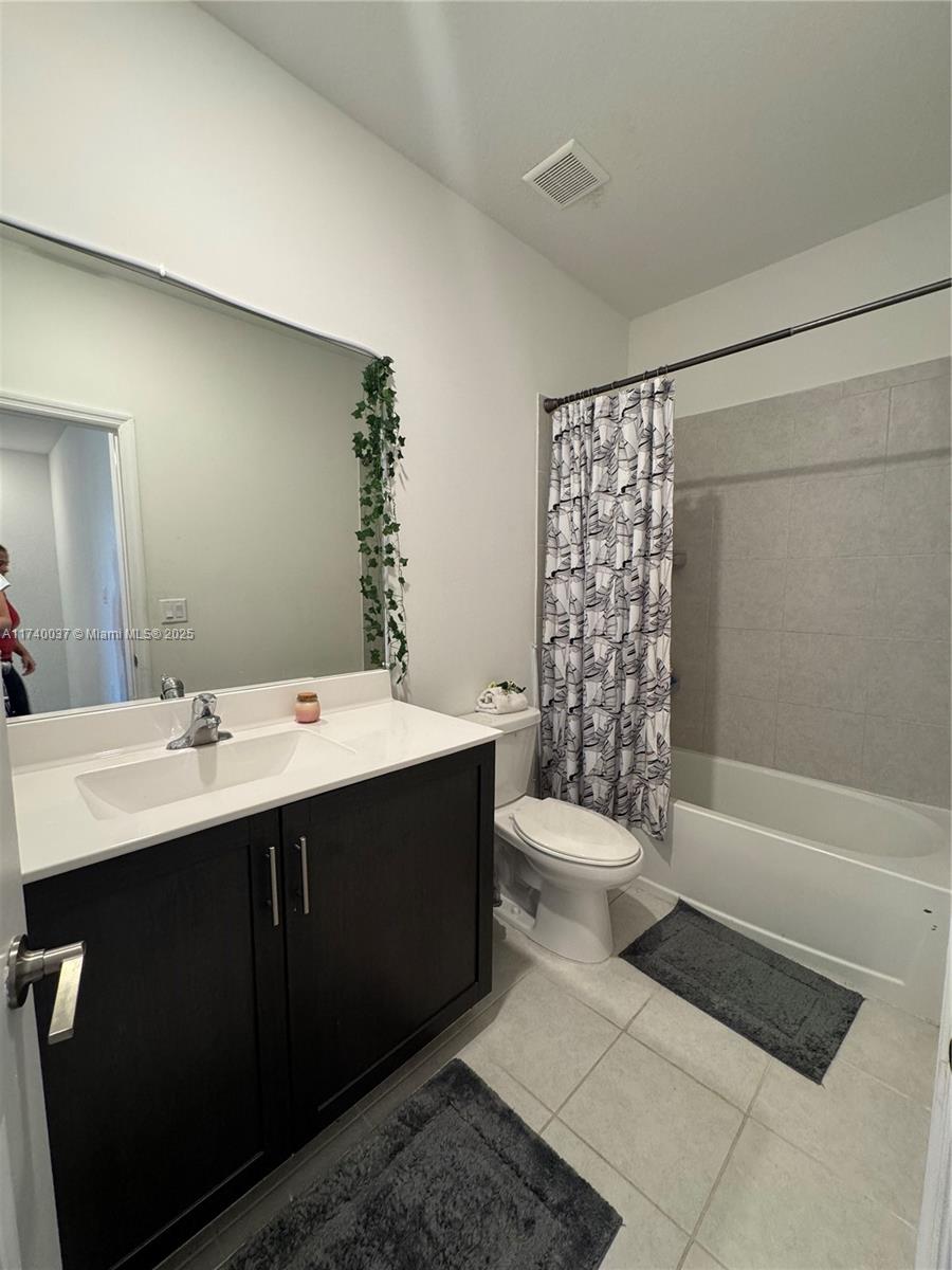 1877 Se 26th Ter Property Photo 13