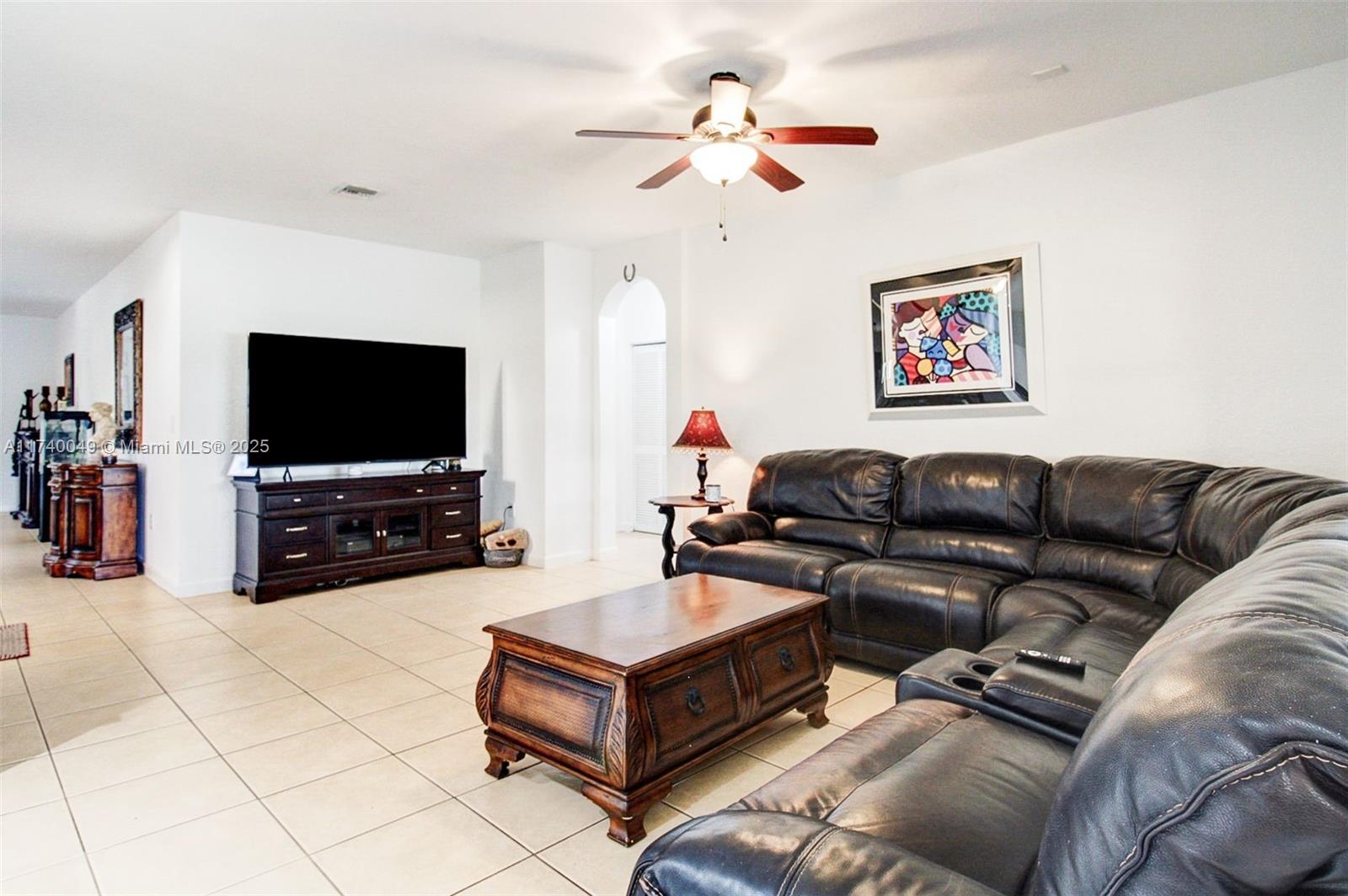 24232 Sw 112th Ct Property Photo 8