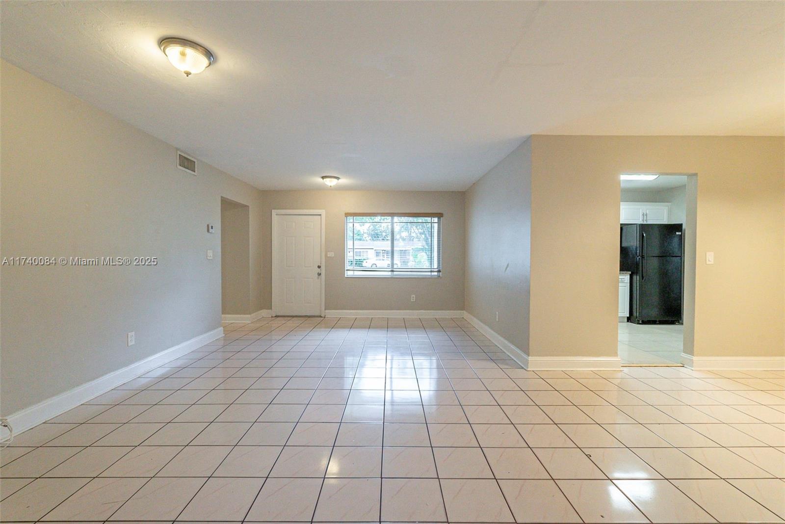 2125 Nw 192nd Ter Property Photo 2