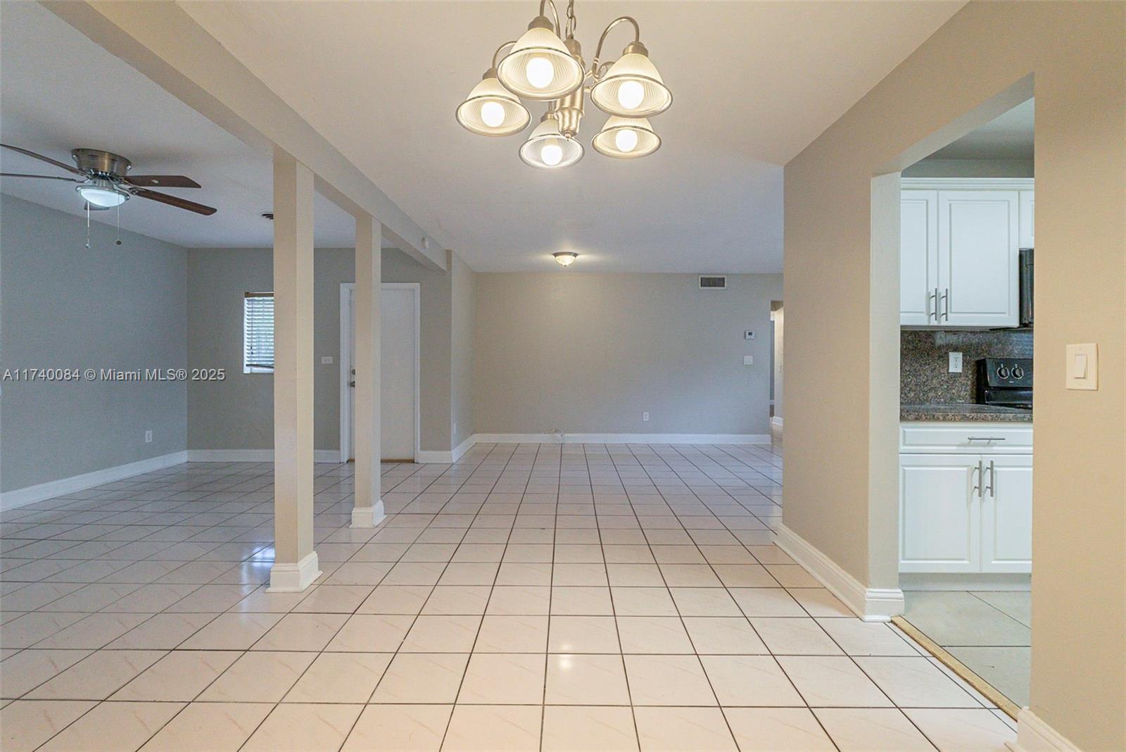 2125 Nw 192nd Ter Property Photo 5