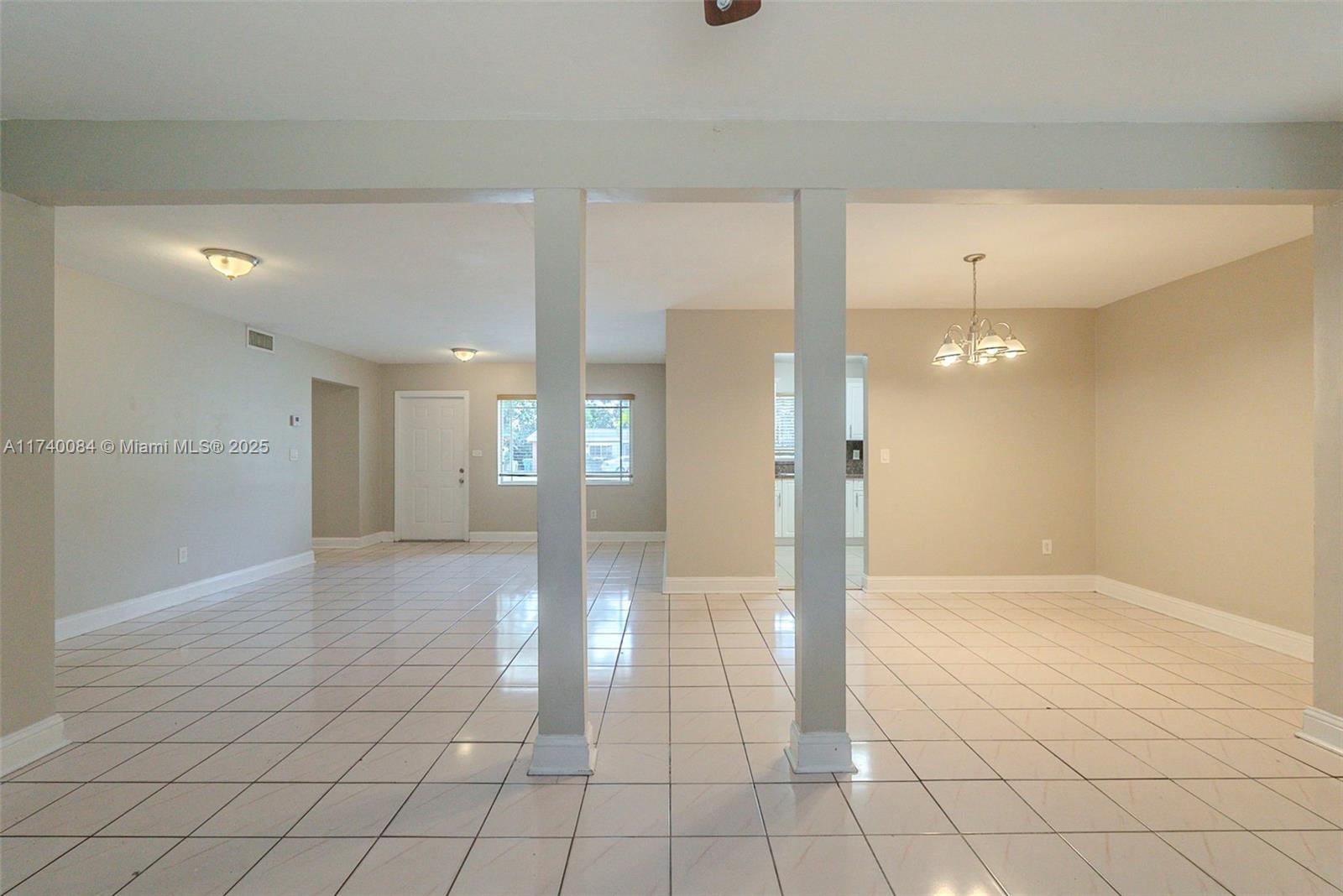 2125 Nw 192nd Ter Property Photo 6