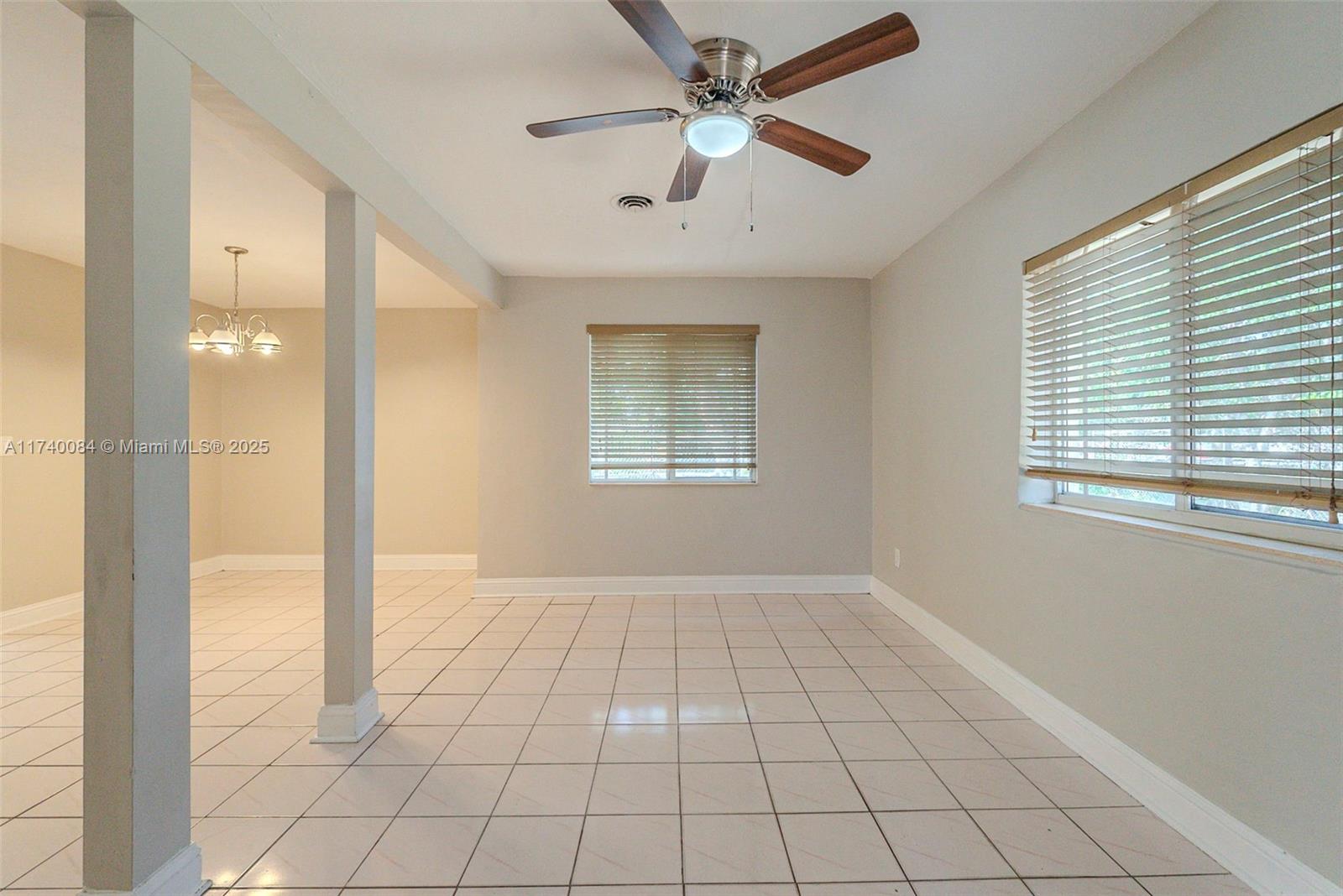 2125 Nw 192nd Ter Property Photo 8