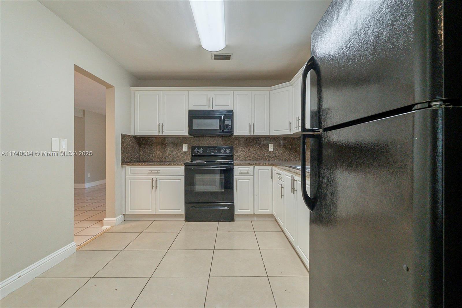2125 Nw 192nd Ter Property Photo 14