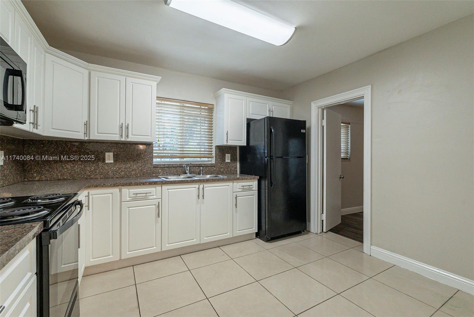 2125 Nw 192nd Ter Property Photo 16