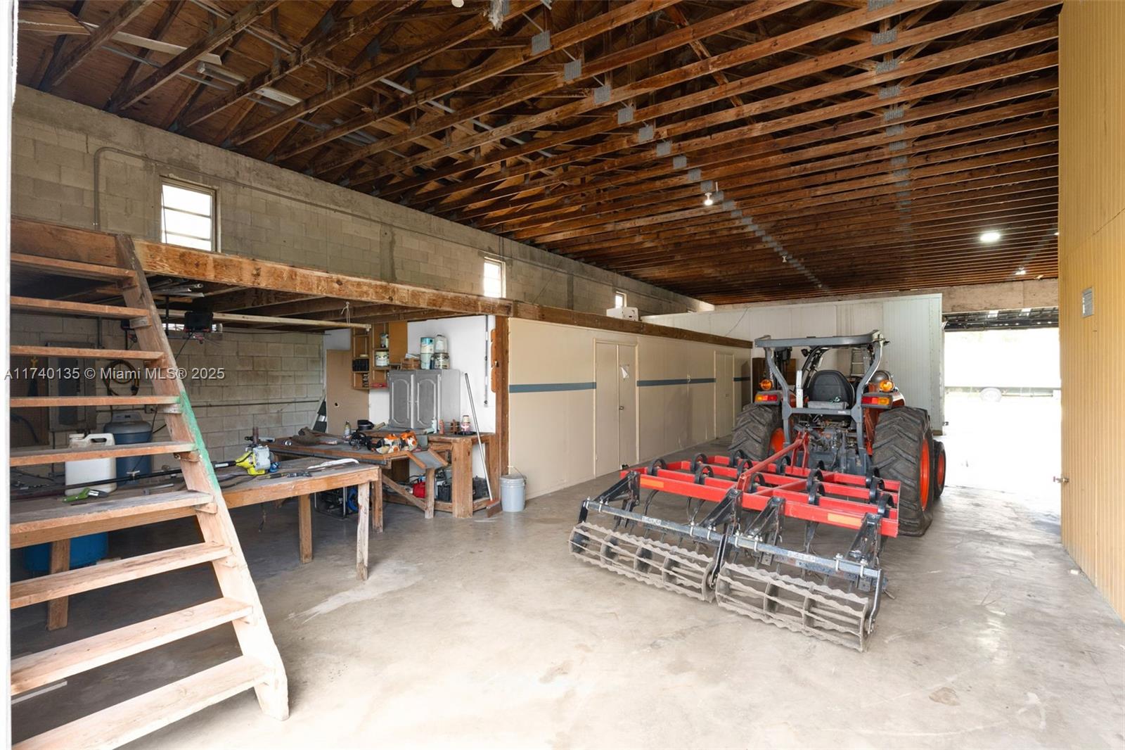 22100 Sw 194th Ave Property Photo 9