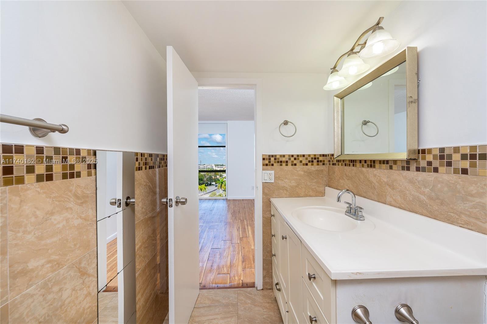 13499 Biscayne Blvd 807 Property Photo 14