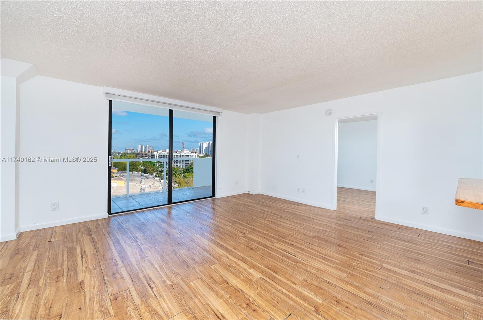 13499 Biscayne Blvd 807 Property Photo 20