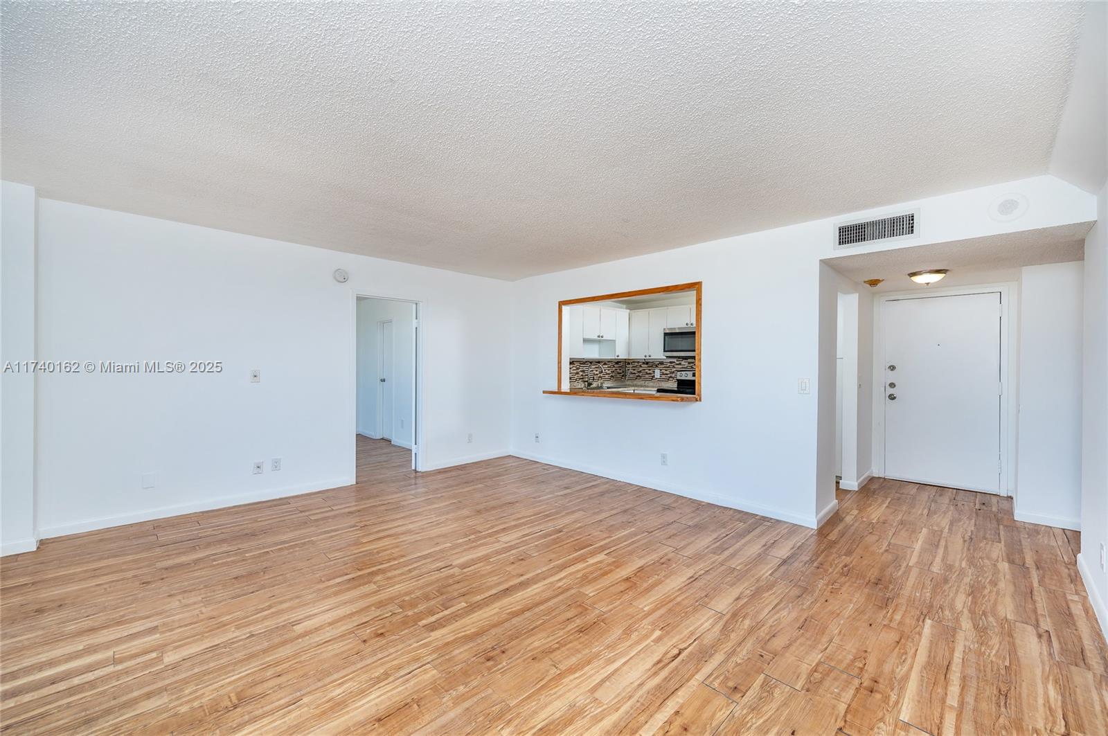 13499 Biscayne Blvd 807 Property Photo 22