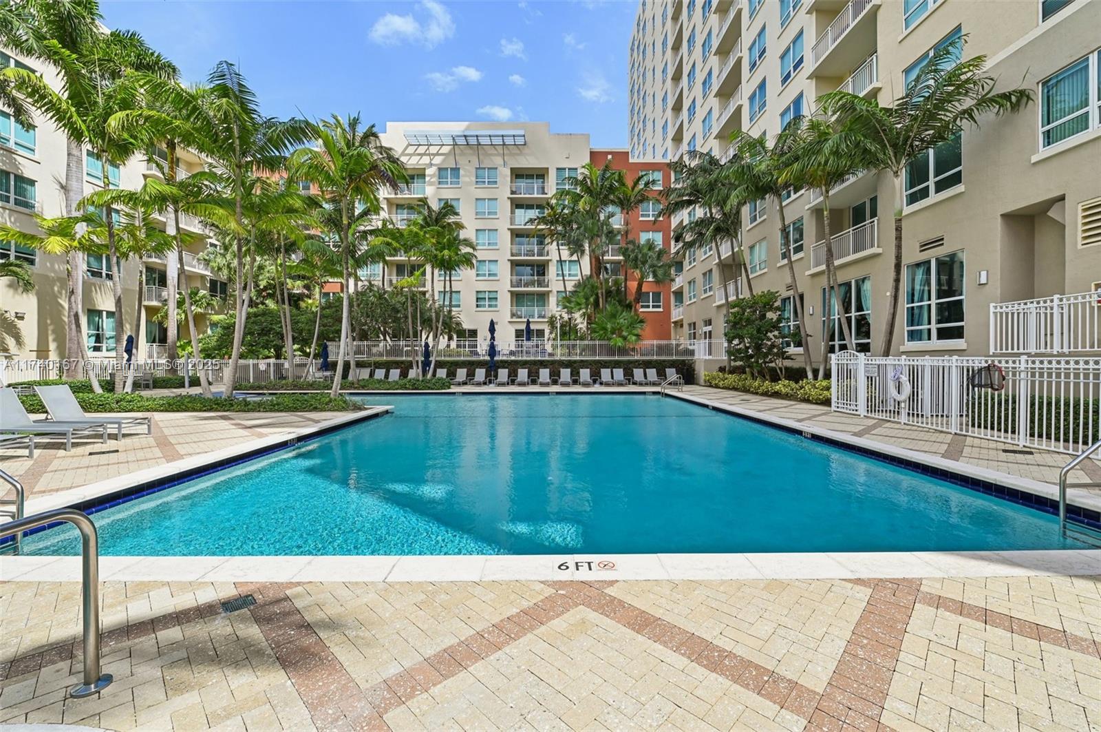 2000 N Bayshore Dr 304 Property Photo 38