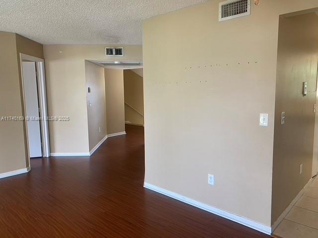 2212 Se 27th Dr 201-b Property Photo 5