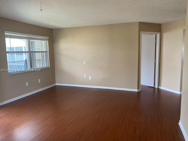 2212 Se 27th Dr 201-b Property Photo 6