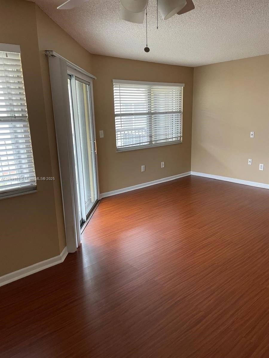 2212 Se 27th Dr 201-b Property Photo 7