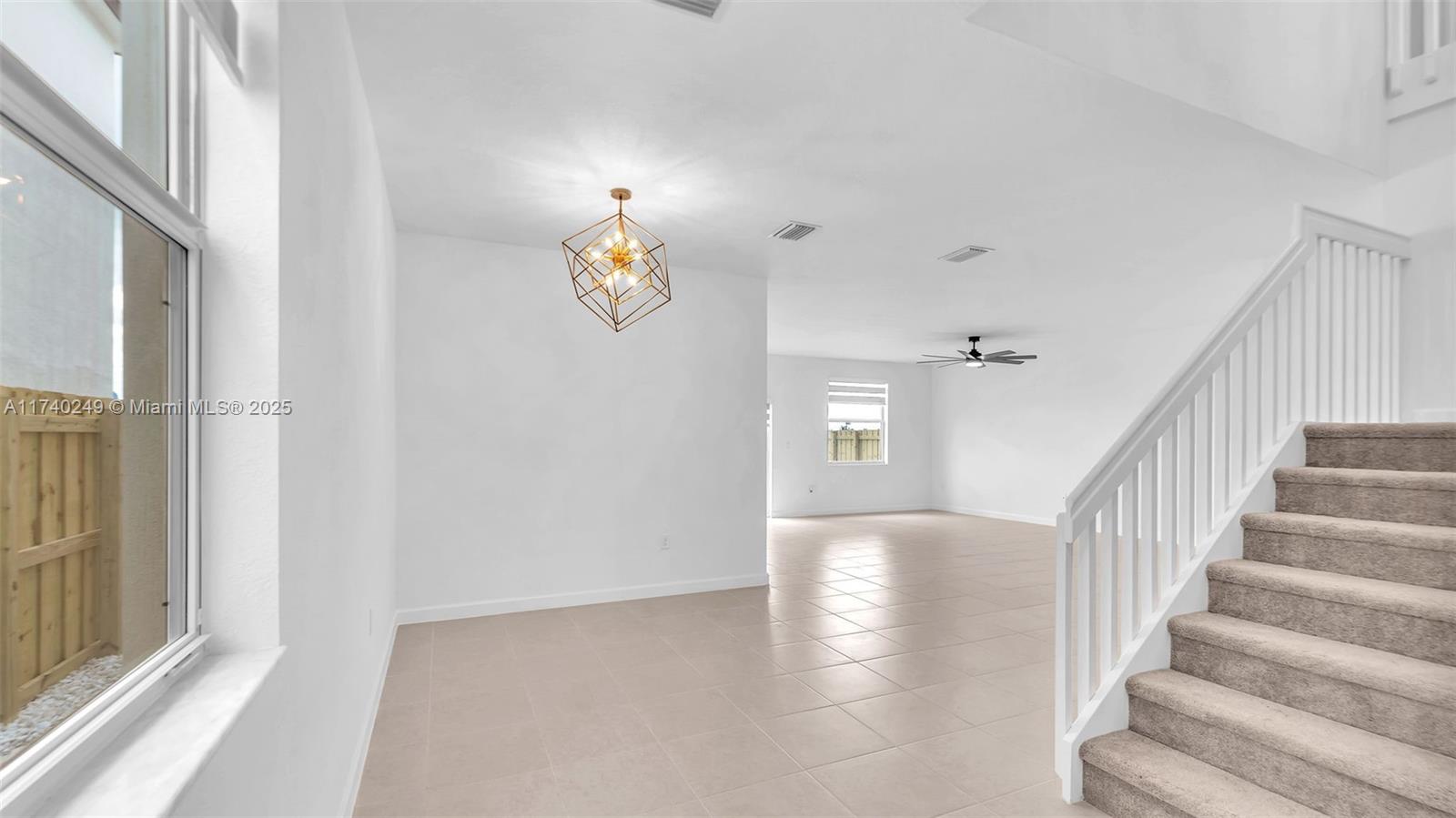 2400 Se 24 Drive Property Photo 21