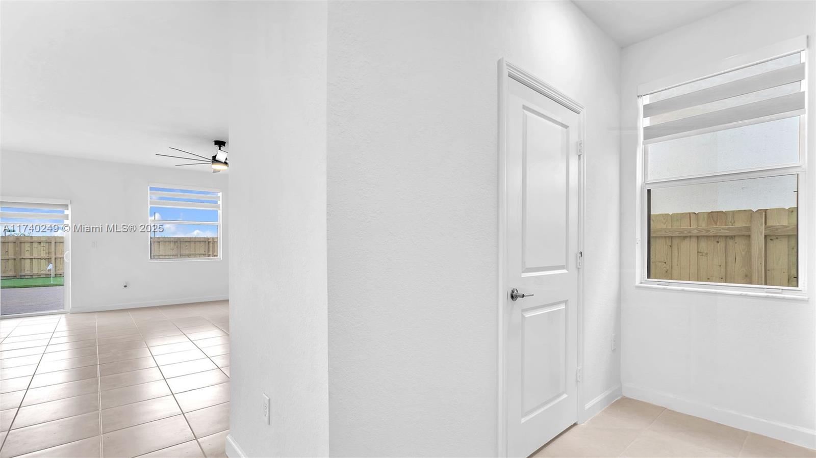 2400 Se 24 Drive Property Photo 31