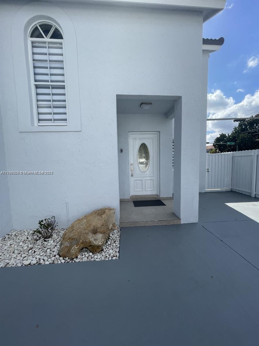 12676 Nw 7th Ln Property Photo 2