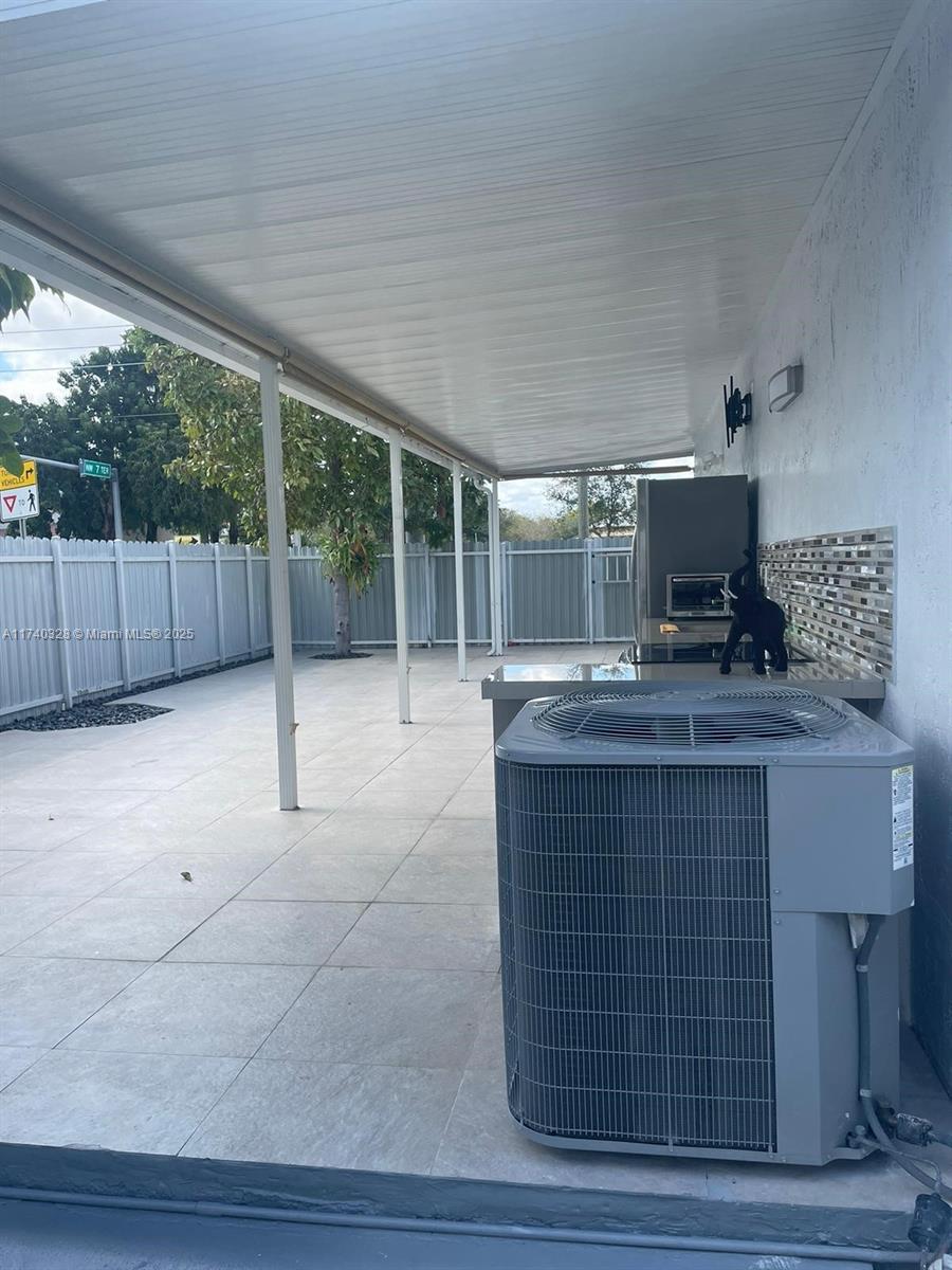 12676 Nw 7th Ln Property Photo 14