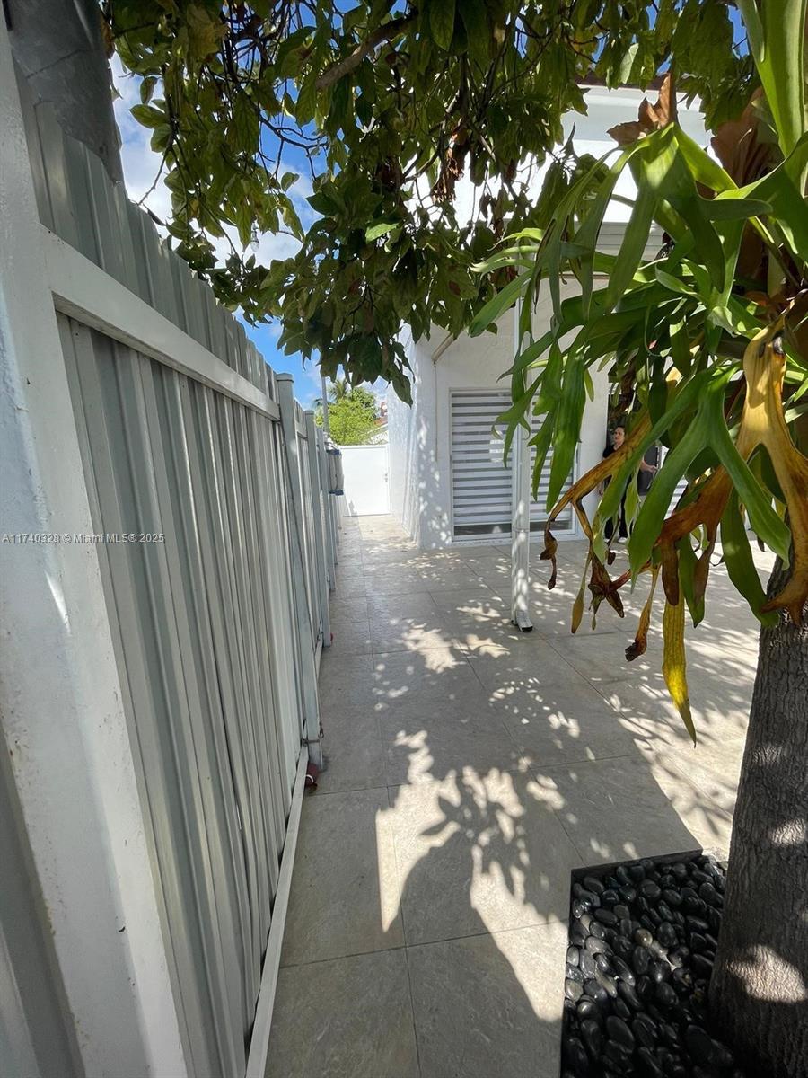 12676 Nw 7th Ln Property Photo 15