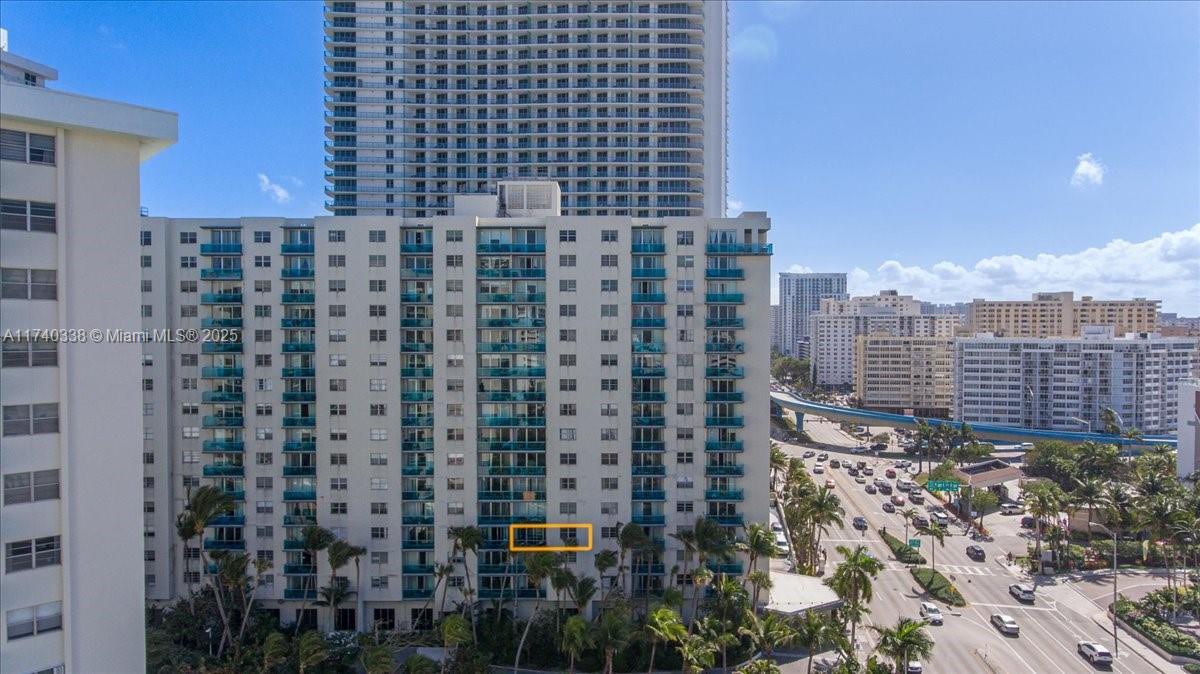 4001 S Ocean Dr 4e Property Photo 3