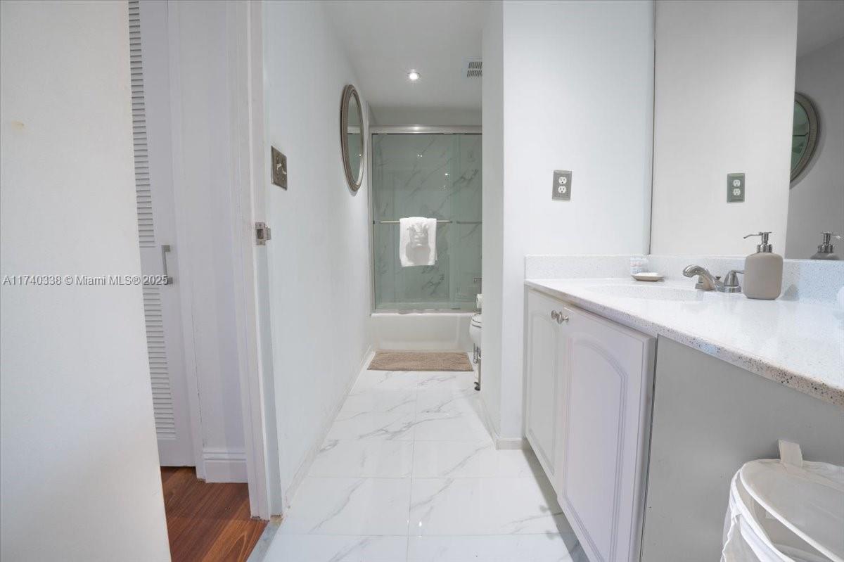 4001 S Ocean Dr 4e Property Photo 25