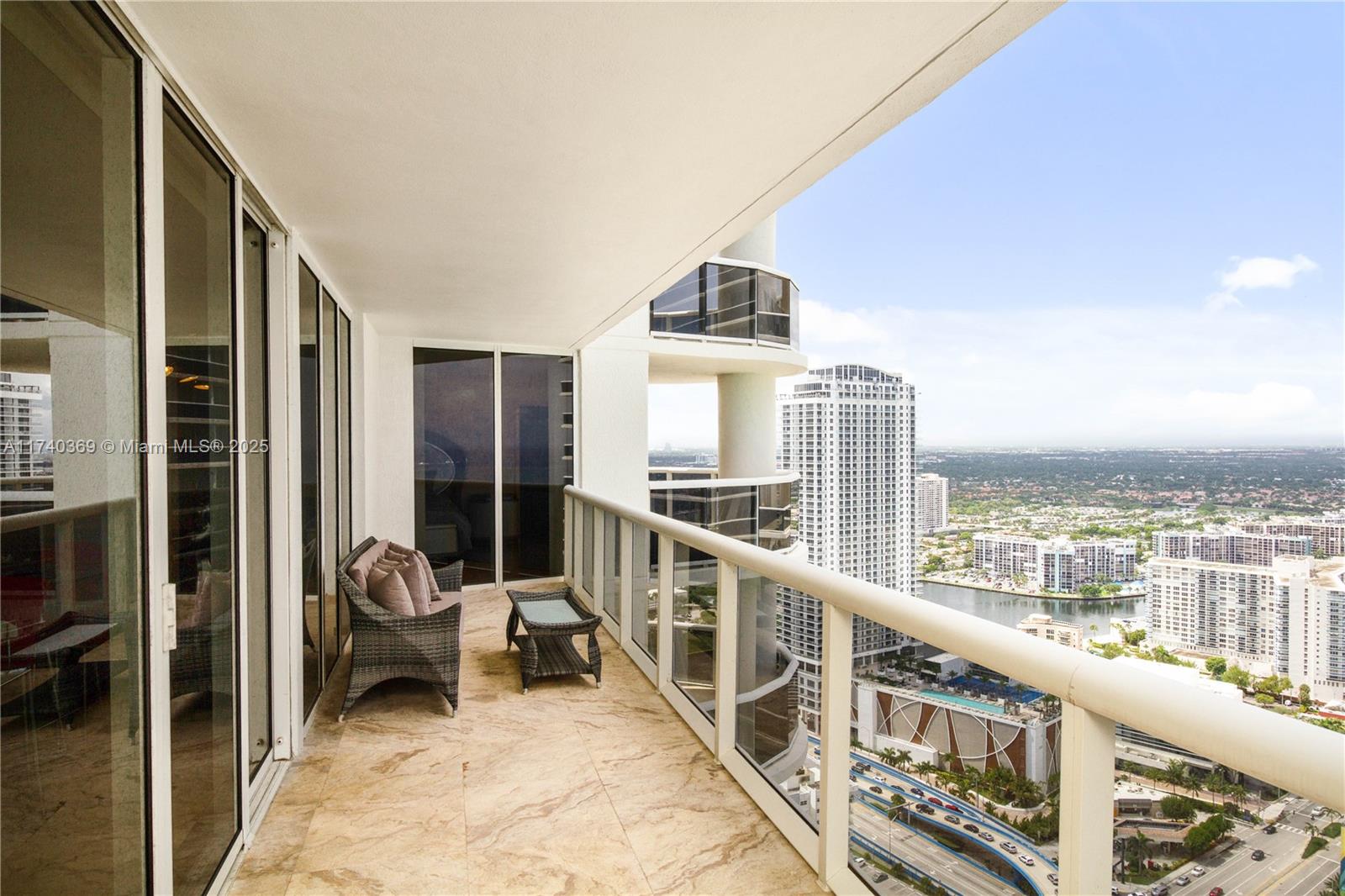 1850 S Ocean Dr 4110 Property Photo 7