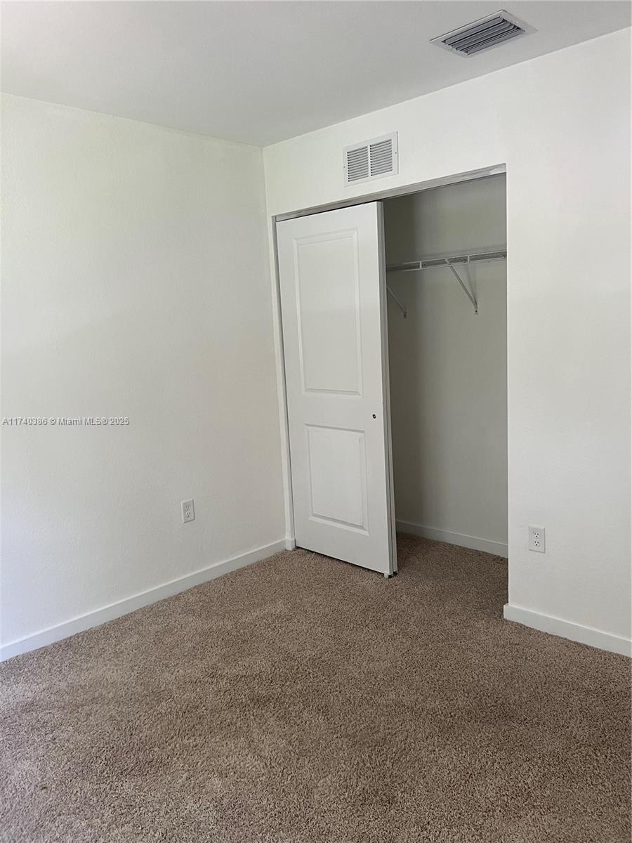 2325 Se 10th St 0 Property Photo 10