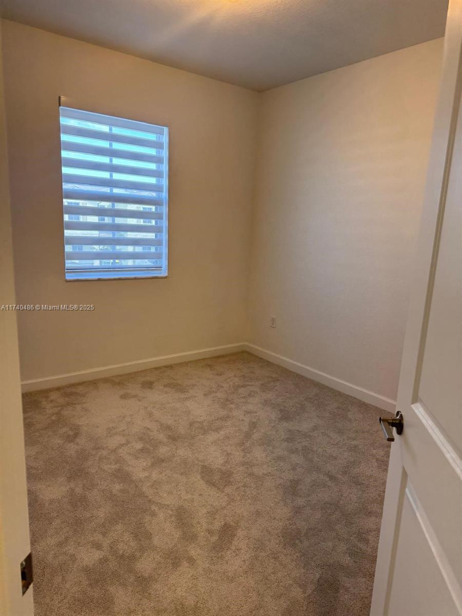 2444 Se 29 Street Property Photo 6