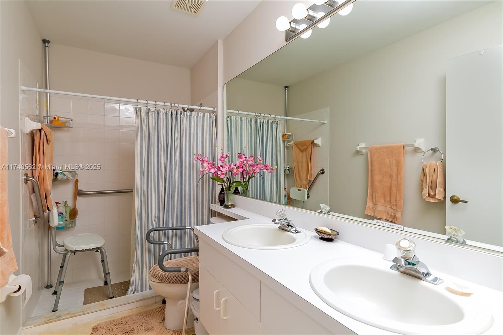 675 Nw San Remo Cir Property Photo 26
