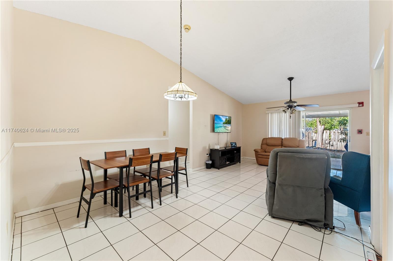 14213 Sw 100th Ln Property Photo 14