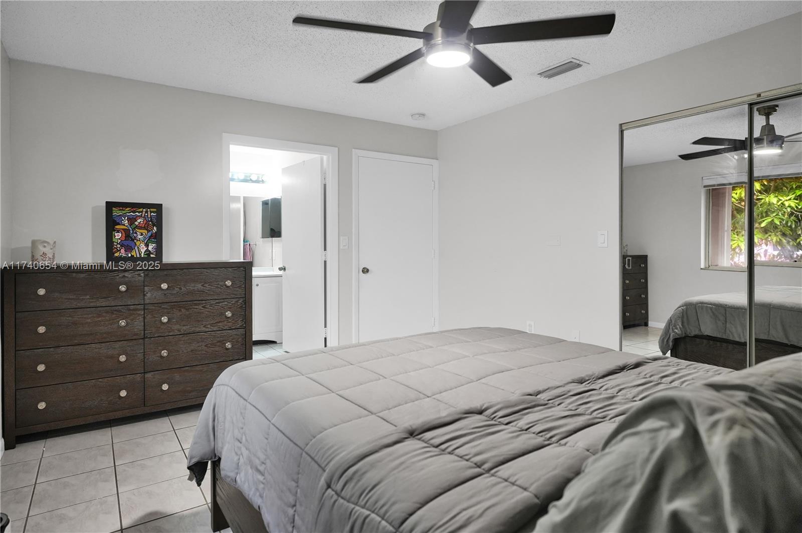 8013 Lake Dr 205 Property Photo 10
