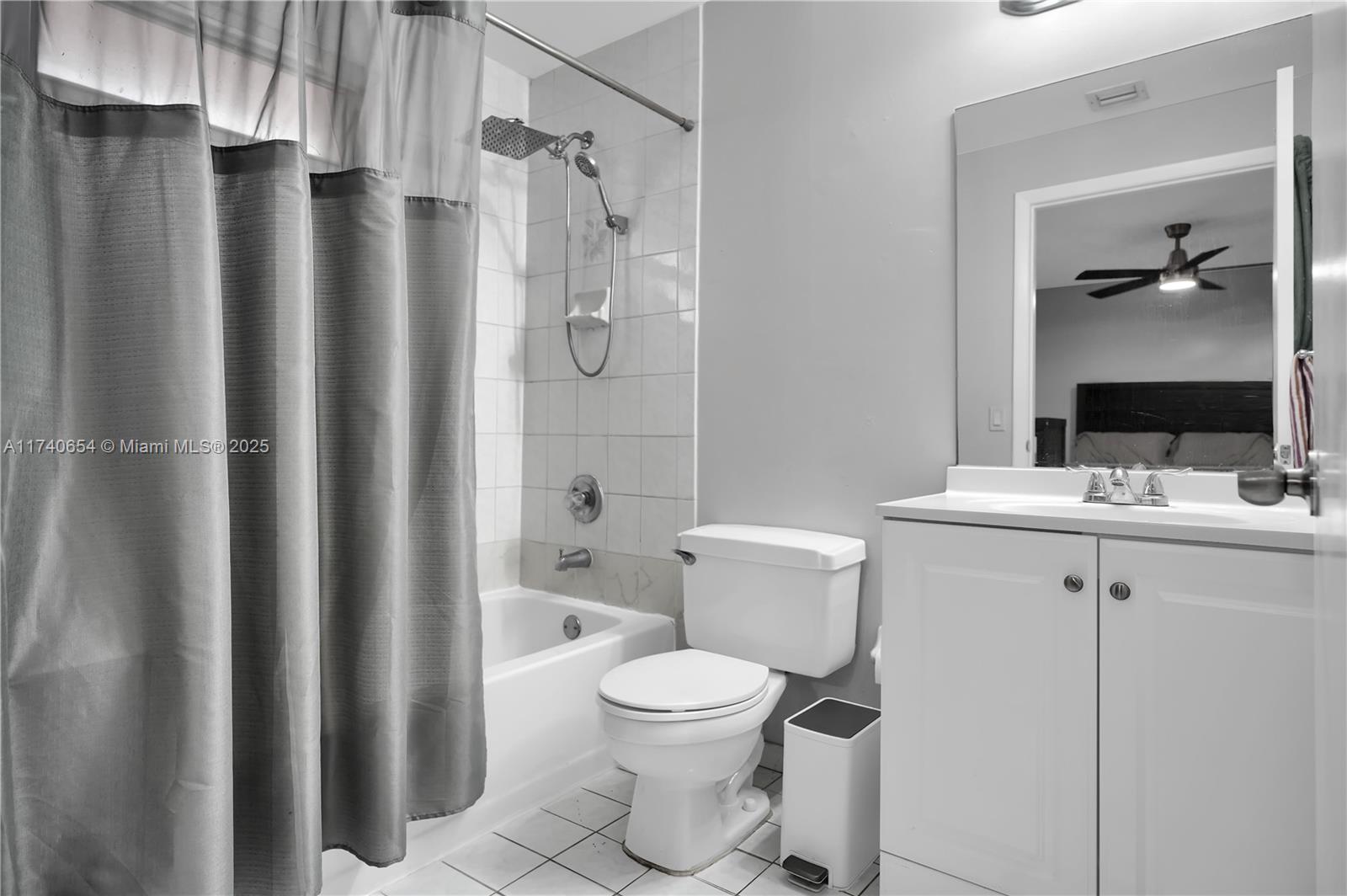 8013 Lake Dr 205 Property Photo 11