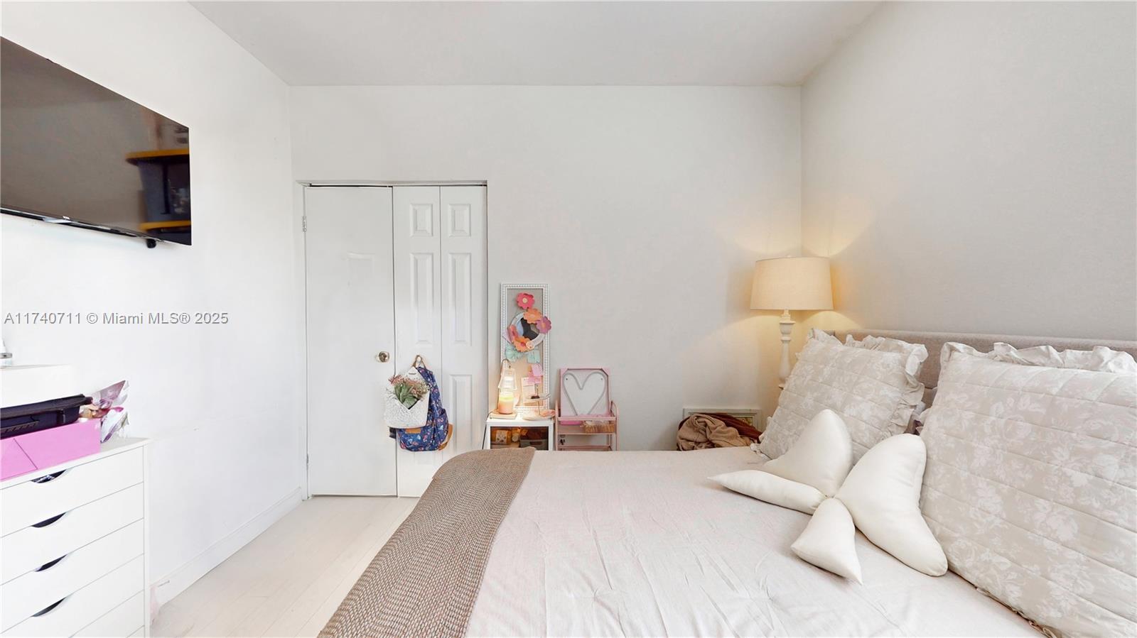1555 Ne 33rd Rd 102-2 Property Photo 18