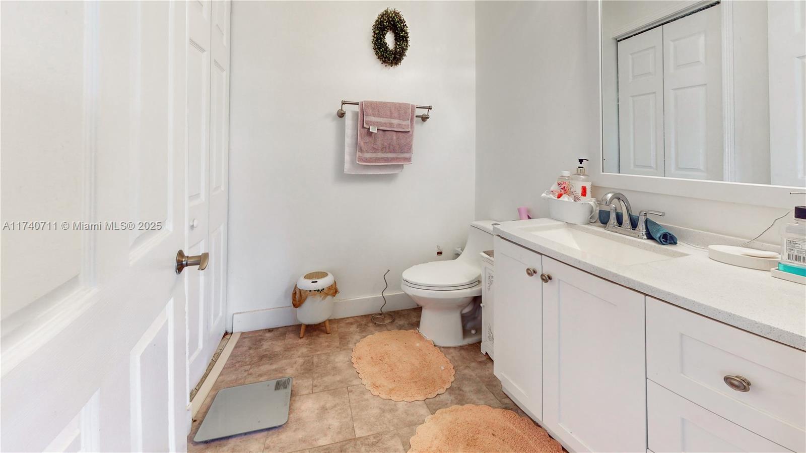 1555 Ne 33rd Rd 102-2 Property Photo 22