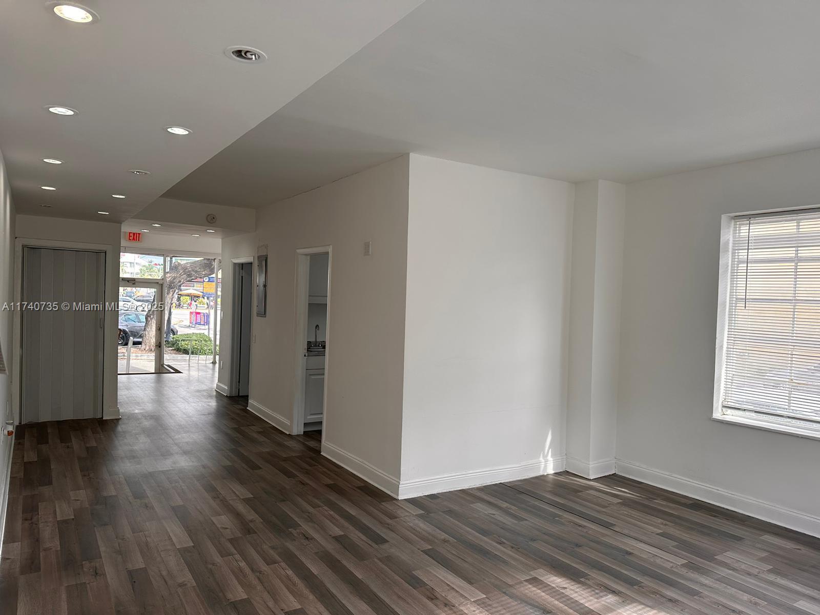 901 Pennsylvania Ave Property Photo 20