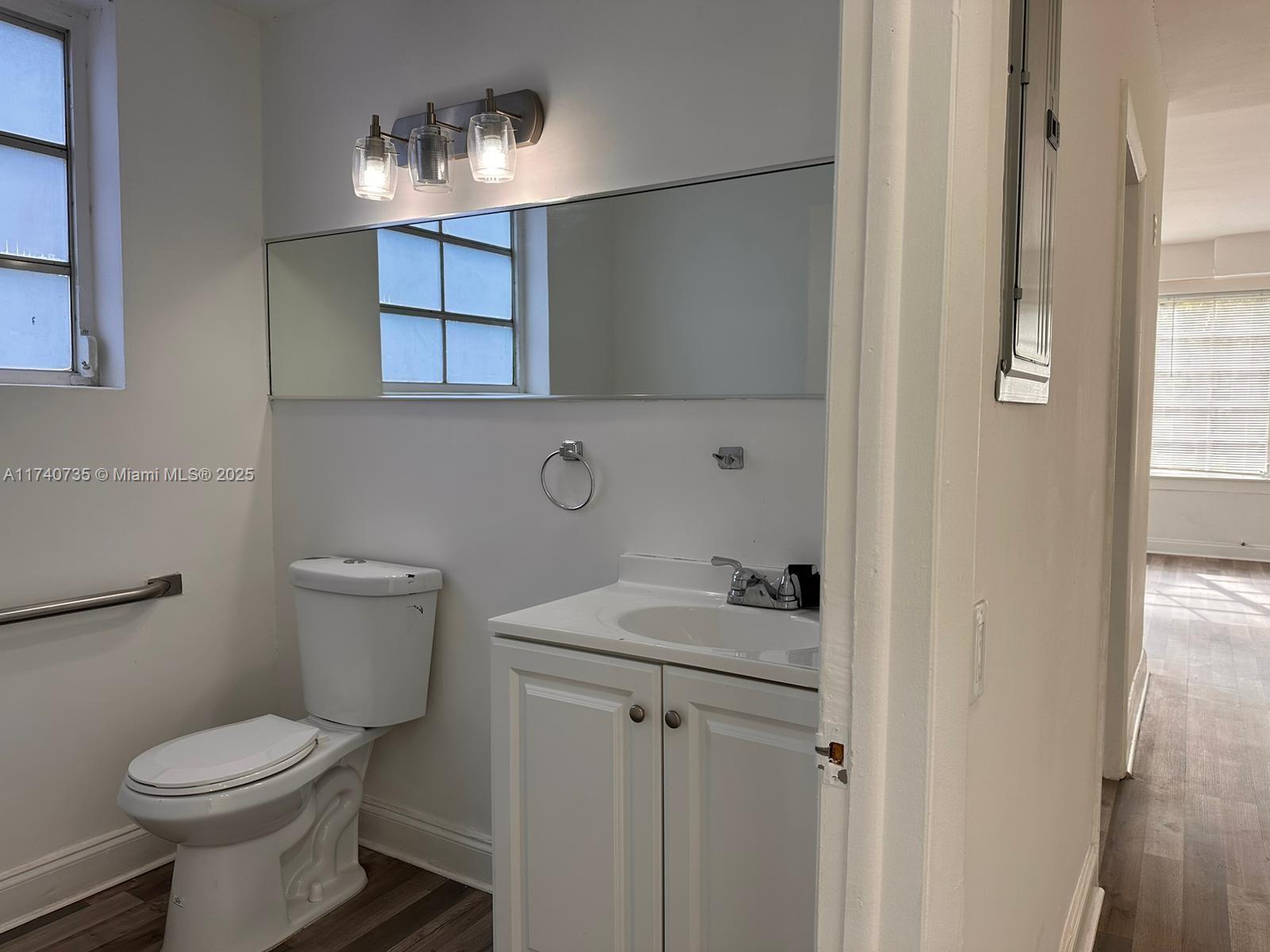 901 Pennsylvania Ave Property Photo 21