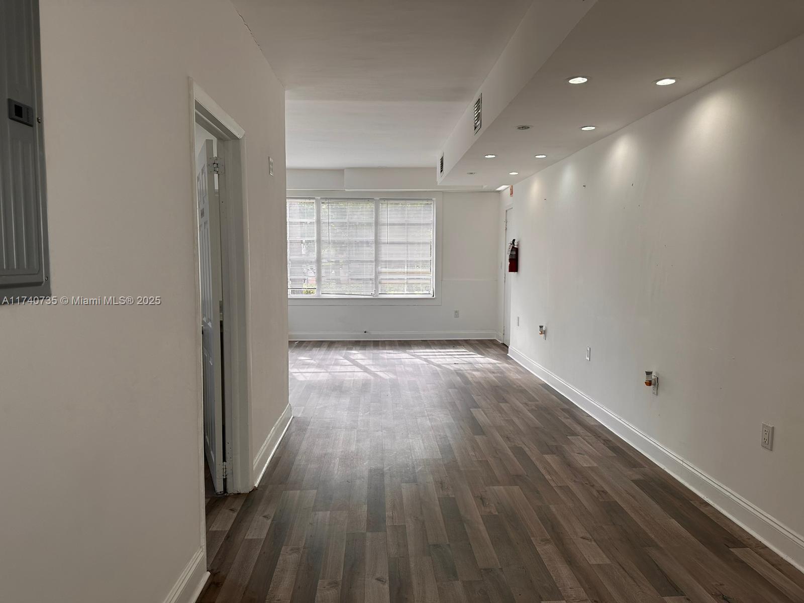 901 Pennsylvania Ave Property Photo 23
