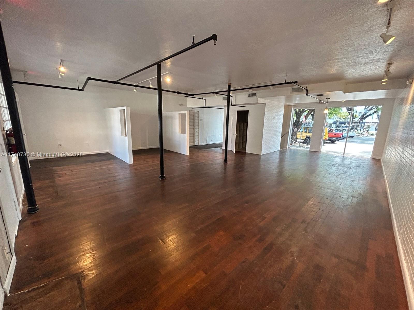 901 Pennsylvania Ave Property Photo 27