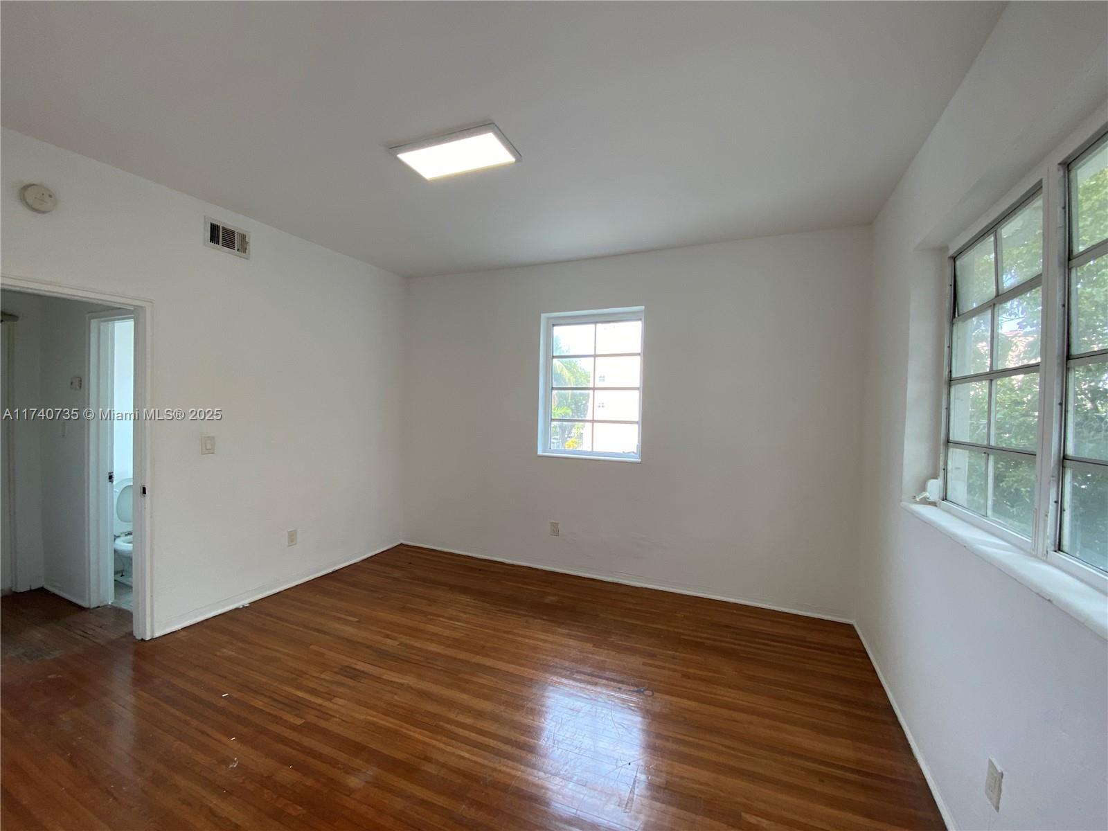 901 Pennsylvania Ave Property Photo 35