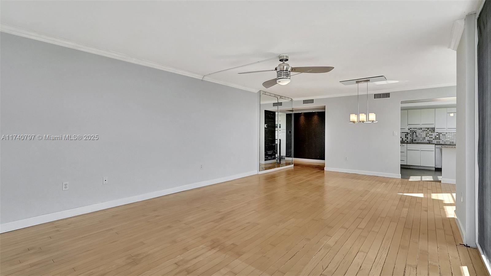 2801 Ne 183rd St 517w Property Photo 11