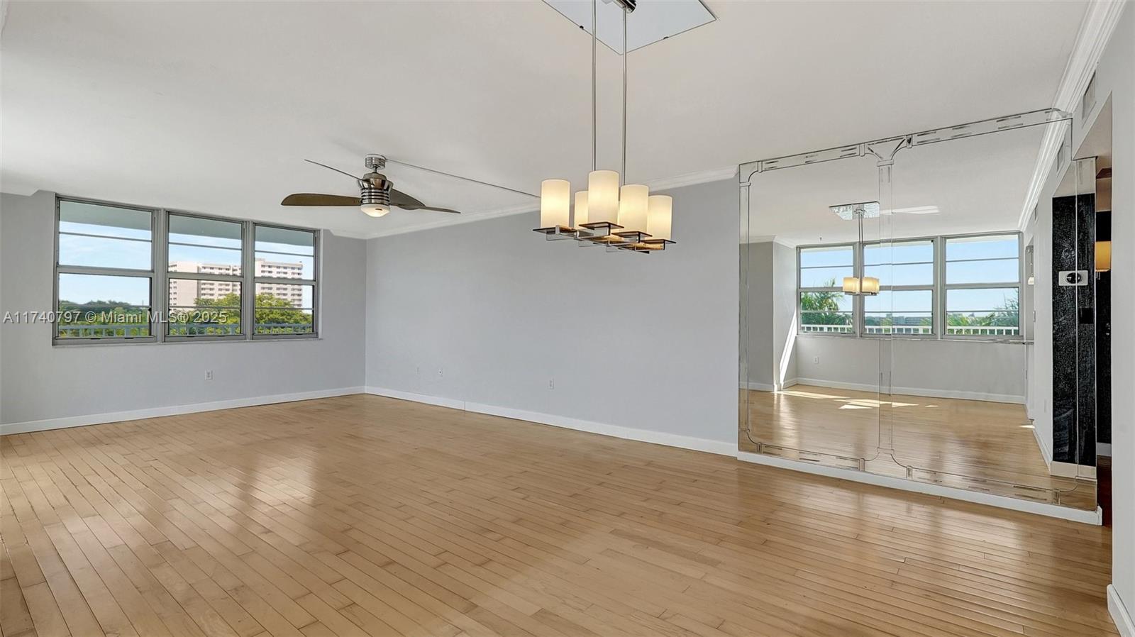 2801 Ne 183rd St 517w Property Photo 13